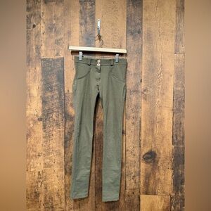 Freddy skinny pants green size XS EUC